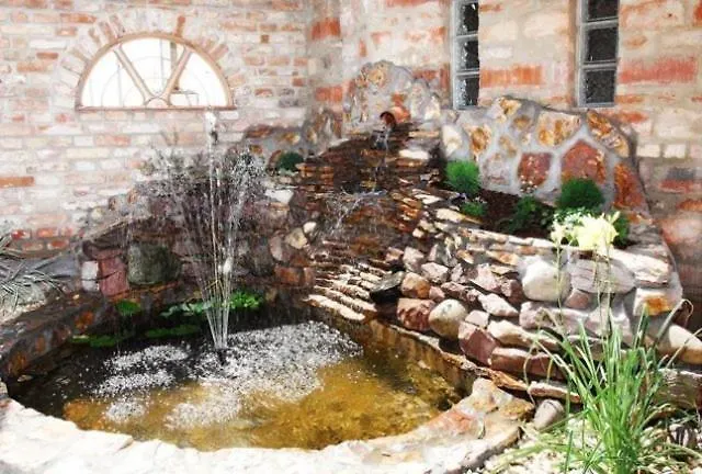 Malomudvar Etterem Cukraszda Panzio Es Rendezvenyhaz Bed & Breakfast *